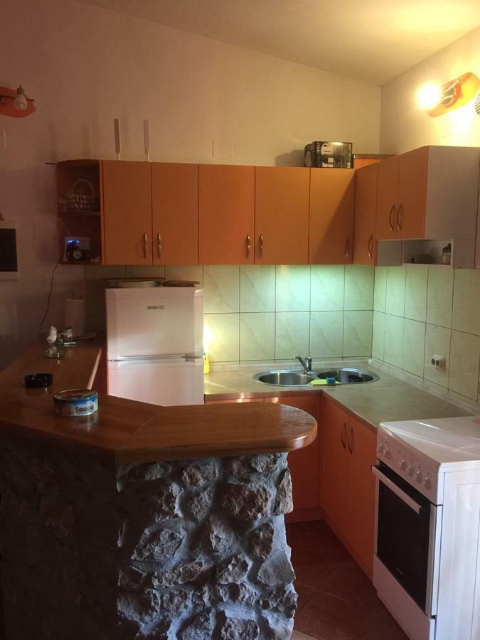 Studio apartman Hrast Seline Exterior foto